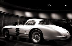 <p>Mercedes 300 SLR Uhlenhaut Coupè</p><p> </p><p> </p><p> </p>